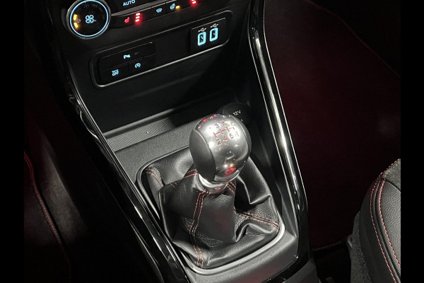 Ford EcoSport 1.0 EcoBoost ST-Line Trekhaak | Cruise C. | Stoel-/stuurverwarming | Navigatie | Achteruitrij camera | Carplay