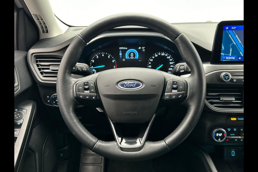 Ford Focus 1.0 EcoBoost Business | Stoel/Stuur Verwarming | Navigatie | Lichtmetaal | Camera