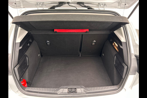 Ford Focus 1.0 EcoBoost Business | Stoel/Stuur Verwarming | Navigatie | Lichtmetaal | Camera