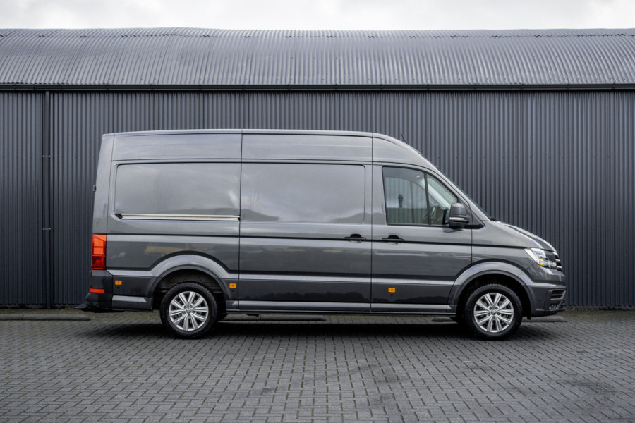 Volkswagen Crafter 35 2.0 TDI L3H3 Exclusive | 177 PK | Automaat | Carplay | Camera | Cruise