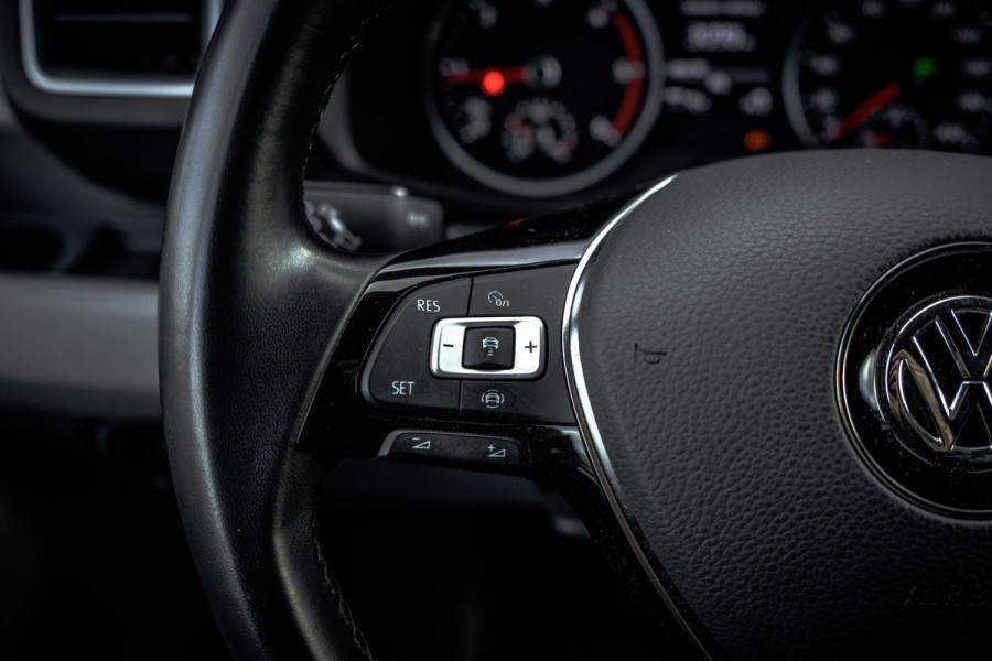 Volkswagen Crafter 35 2.0 TDI L3H3 Exclusive | 177 PK | Automaat | Carplay | Camera | Cruise