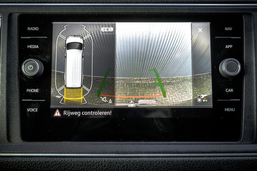 Volkswagen Crafter 35 2.0 TDI L3H3 Exclusive | 177 PK | Automaat | Carplay | Camera | Cruise