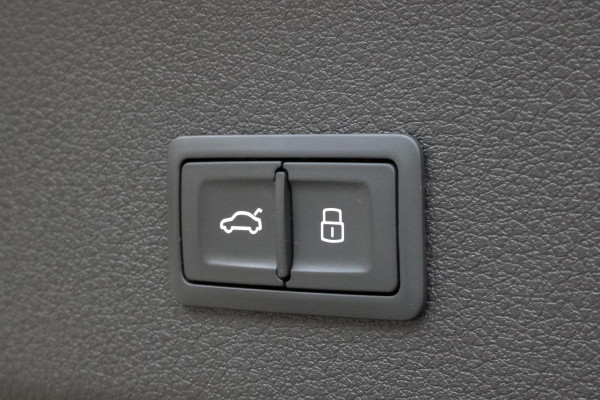 Audi e-tron Sportback S quattro 95 kWh | S-LINE | STUURVERWARMING | RS-STOELEN |B&O| TREKHAAK | CAMERA