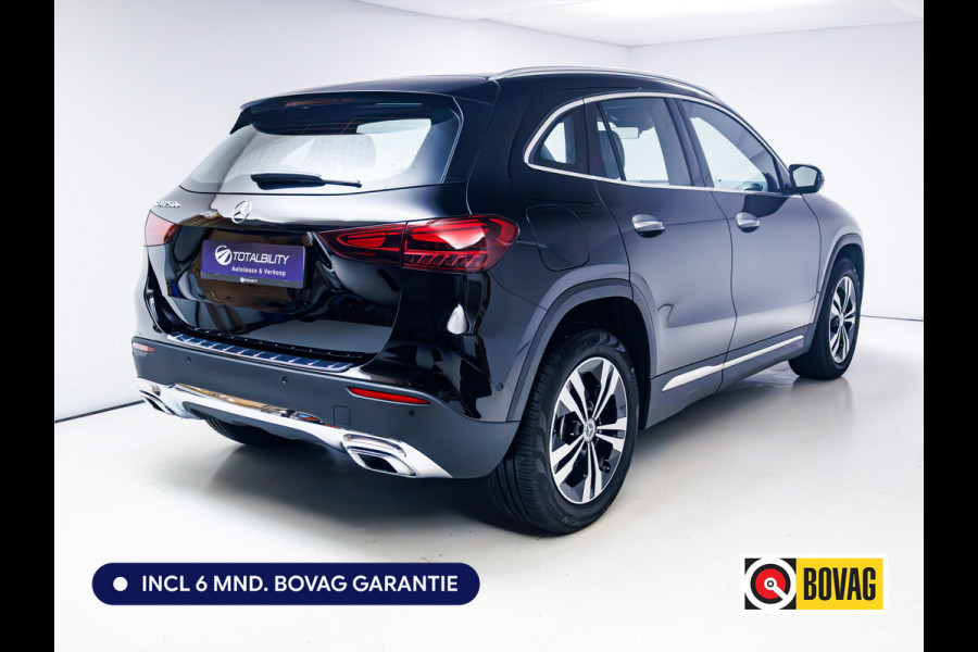 Mercedes-Benz GLA 250 e Luxury Line automaat 218 PK | Facelift | Elec. wegklapbare trekhaak | Adap. Cruise | Stoelverwarming | Elec. achterklep, Navigatie, app. connect, camera met parkeerassistent, sfeerverlichting