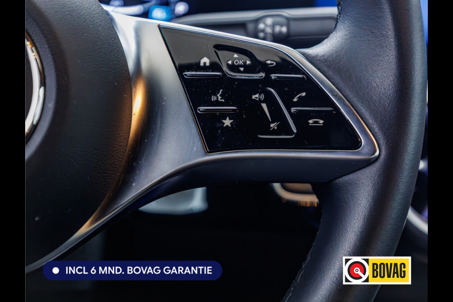 Mercedes-Benz GLA 250 e Luxury Line automaat 218 PK | Facelift | Elec. wegklapbare trekhaak | Adap. Cruise | Stoelverwarming | Elec. achterklep, Navigatie, app. connect, camera met parkeerassistent, sfeerverlichting