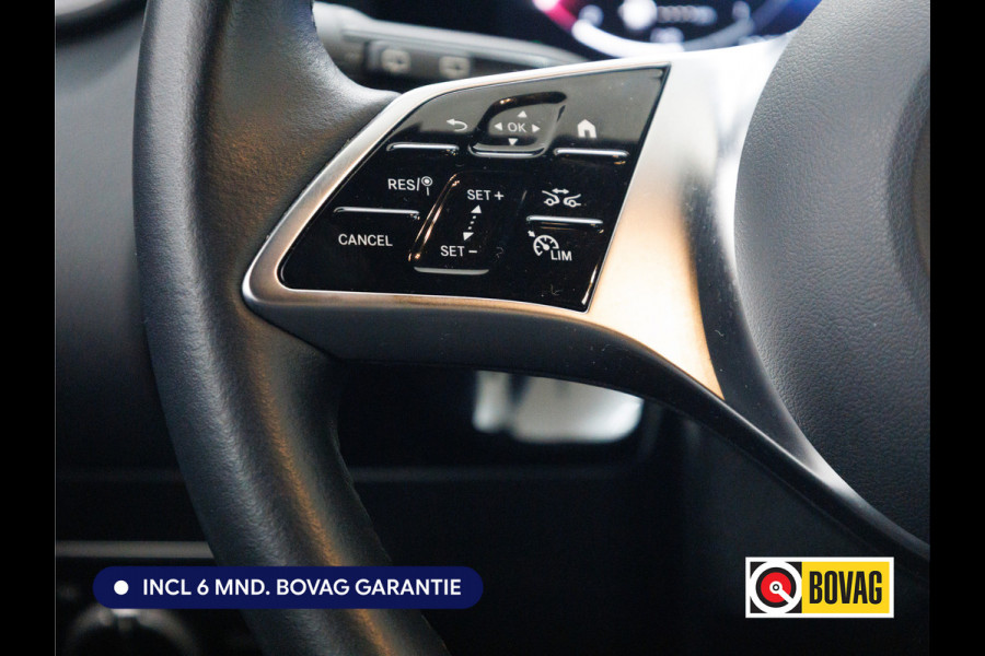 Mercedes-Benz GLA 250 e Luxury Line automaat 218 PK | Facelift | Elec. wegklapbare trekhaak | Adap. Cruise | Stoelverwarming | Elec. achterklep, Navigatie, app. connect, camera met parkeerassistent, sfeerverlichting