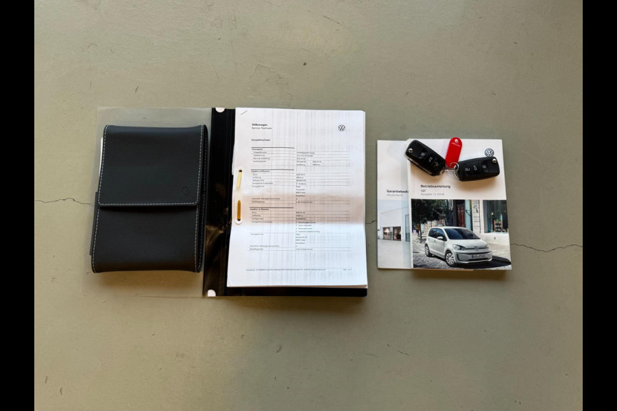 Volkswagen up! 1.0 TSI GTI | Panorama | Cruise | PDC