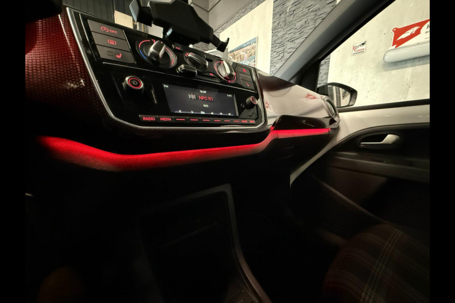 Volkswagen up! 1.0 TSI GTI | Panorama | Cruise | PDC
