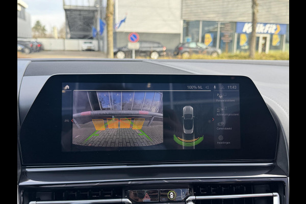BMW 8 Serie M850i xDrive High Executive / 20 Inch / Active Cruise control / M Carbon exterieur / Soft close / Active Steering / Laserlicht