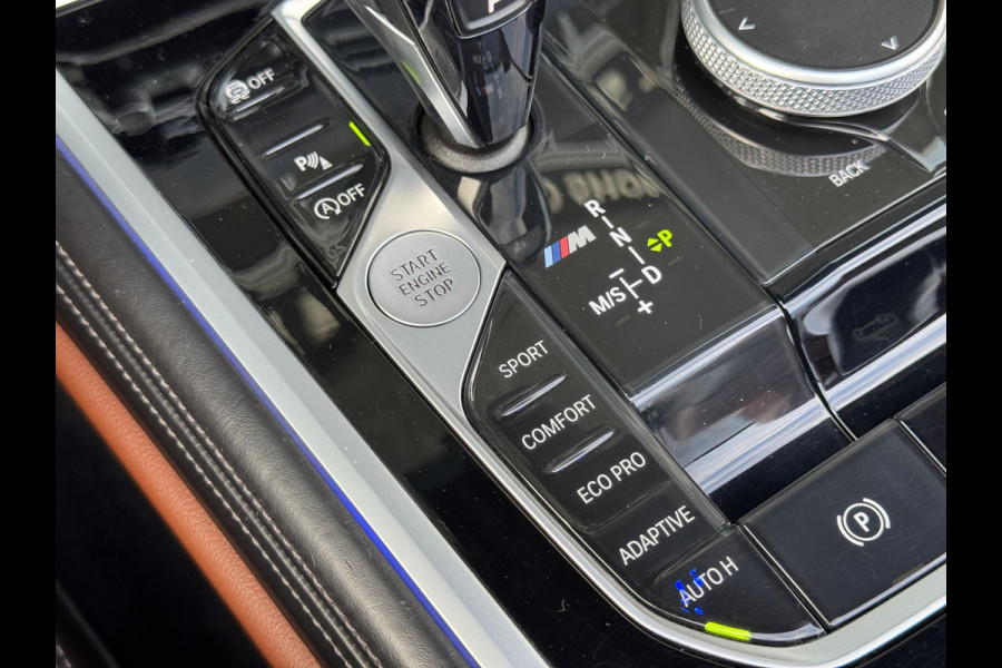 BMW 8 Serie M850i xDrive High Executive / 20 Inch / Active Cruise control / M Carbon exterieur / Soft close / Active Steering / Laserlicht