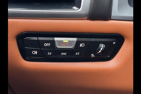 BMW 8 Serie M850i xDrive High Executive / 20 Inch / Active Cruise control / M Carbon exterieur / Soft close / Active Steering / Laserlicht