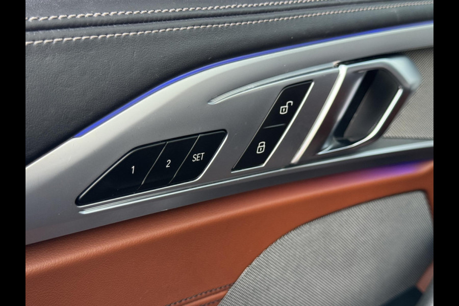 BMW 8 Serie M850i xDrive High Executive / 20 Inch / Active Cruise control / M Carbon exterieur / Soft close / Active Steering / Laserlicht