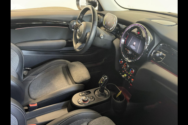 MINI Mini Electric Classic 33 kWh All Black Climate control Cruise control LED Parkeersensoren Achteruitrijcamera