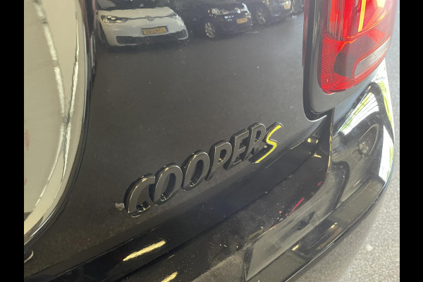 MINI Mini Electric Classic 33 kWh All Black Climate control Cruise control LED Parkeersensoren Achteruitrijcamera