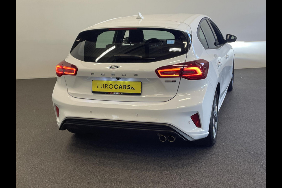 Ford Focus 1.0 Focus 125 PK HB ST-Line Automaat Navigatie Climate control cruise control Carplay LM velgen Parkeersensoren Led Matrix koplampen