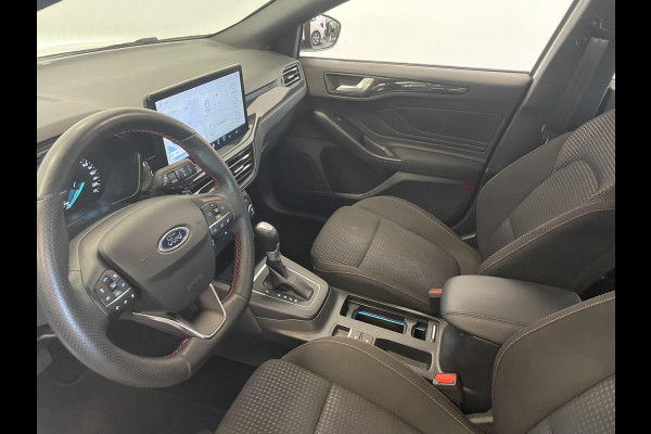 Ford Focus 1.0 Focus 125 PK HB ST-Line Automaat Navigatie Climate control cruise control Carplay LM velgen Parkeersensoren Led Matrix koplampen