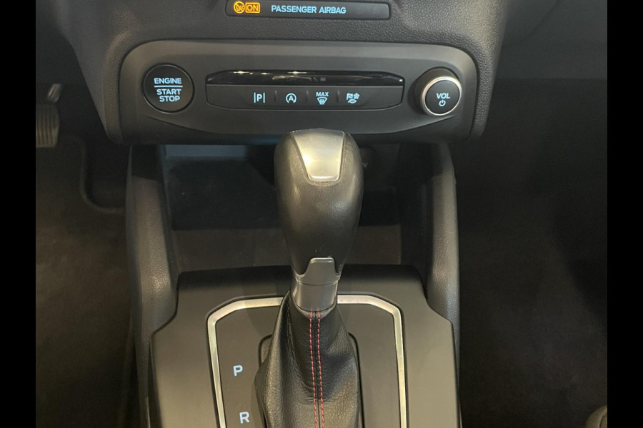 Ford Focus 1.0 Focus 125 PK HB ST-Line Automaat Navigatie Climate control cruise control Carplay LM velgen Parkeersensoren Led Matrix koplampen
