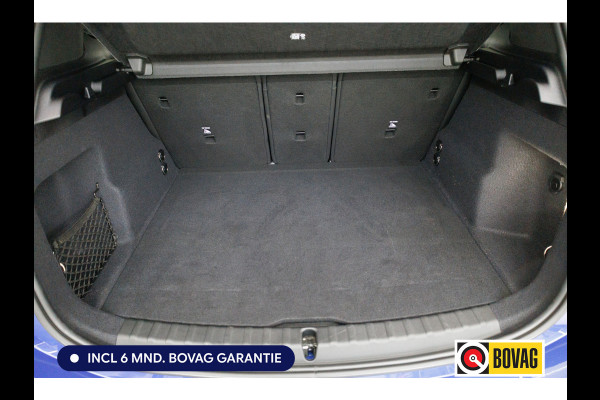 BMW 2 Serie Active Tourer 218i M-Sport automaat | 19 inch Individual Panoramadak | Harman Kardon | HUD Adaptive cruise, 360 Camera, PDC V+A,  El.verstelbare stoel met geheurgen, Elektrische achterklep, Keyless