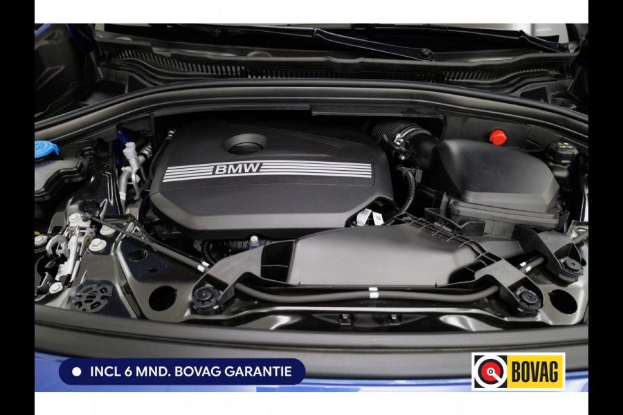 BMW 2 Serie Active Tourer 218i M-Sport automaat | 19 inch Individual Panoramadak | Harman Kardon | HUD Adaptive cruise, 360 Camera, PDC V+A,  El.verstelbare stoel met geheurgen, Elektrische achterklep, Keyless