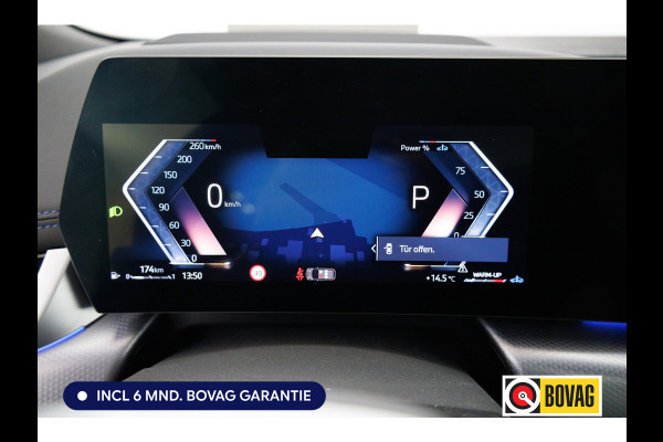 BMW 2 Serie Active Tourer 218i M-Sport automaat | 19 inch Individual Panoramadak | Harman Kardon | HUD Adaptive cruise, 360 Camera, PDC V+A,  El.verstelbare stoel met geheurgen, Elektrische achterklep, Keyless