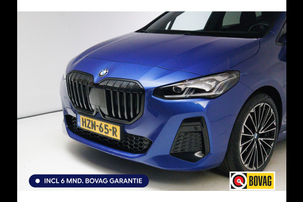 BMW 2 Serie Active Tourer 218i M-Sport automaat | 19 inch Individual Panoramadak | Harman Kardon | HUD Adaptive cruise, 360 Camera, PDC V+A,  El.verstelbare stoel met geheurgen, Elektrische achterklep, Keyless