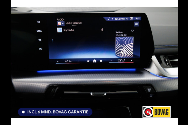 BMW 2 Serie Active Tourer 218i M-Sport automaat | 19 inch Individual Panoramadak | Harman Kardon | HUD Adaptive cruise, 360 Camera, PDC V+A,  El.verstelbare stoel met geheurgen, Elektrische achterklep, Keyless