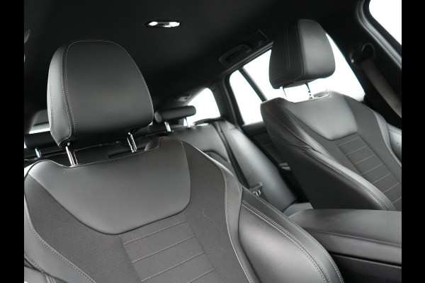BMW 3 Serie Touring 330e xDrive Sportline Plug In Hybrid 293pk Dealer O.H PHEV | Adaptive Cruise | Laser LED | Head Up | Camera | Lederen Sportstoelen Verwarmd | Keyless | M-Sportstuur Verwarmd | Navigatie | Blis | Virtual | DAB |