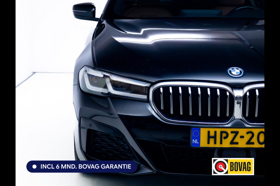 BMW 5 Serie 545e xDrive High Exec. M-sport Black Edition 394 PK automaat | Open Dak | Trekhaak elec. | 360 Camera, Stoel- en stuurverwarming