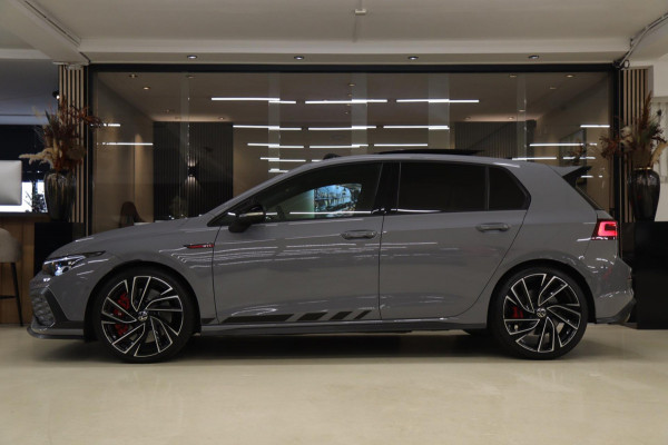 Volkswagen Golf 2.0 TSI GTI CLUBSPORT BLACK STYLE/PERFORMANCE/NURBUGRING/PANO/H-K/IQ-LIGHT/VOLL