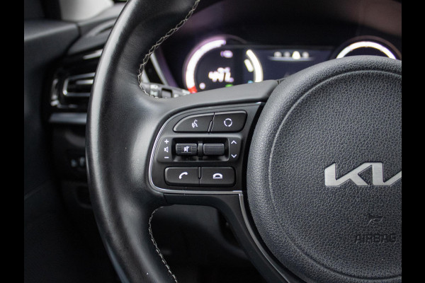 Kia e-Niro DynamicLine 64 kWh 3 Fase | Keyless | Camera | Navigatie | Carplay | DAB+ |