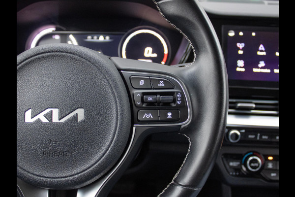 Kia e-Niro DynamicLine 64 kWh 3 Fase | Keyless | Camera | Navigatie | Carplay | DAB+ |