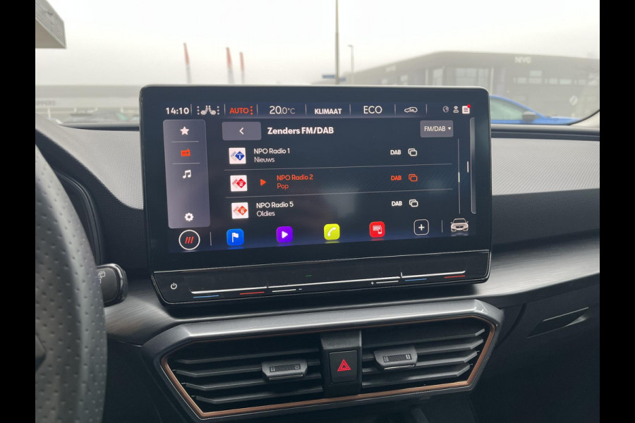 CUPRA Leon Sportstourer 1.4 e-Hybrid Business | Stoelverwarming |  Adaptieve cruisecontrol (ACC) | Achteruitrijcamera | Navigatiesysteem | LM Winterset! |