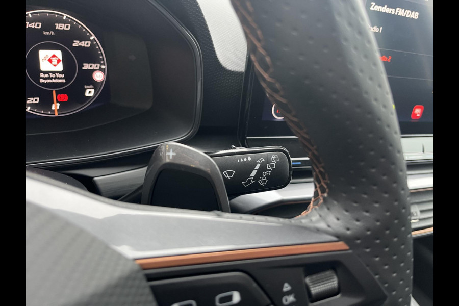 CUPRA Leon Sportstourer 1.4 e-Hybrid Business | Stoelverwarming |  Adaptieve cruisecontrol (ACC) | Achteruitrijcamera | Navigatiesysteem | LM Winterset! |