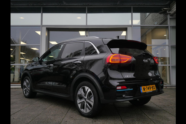 Kia e-Niro ExecutiveLine 64 kWh | Cruise | Clima | Camera | Carplay | Navi | Schuif-kanteldak | Stoelverwarming-ventilatie | Keyless |