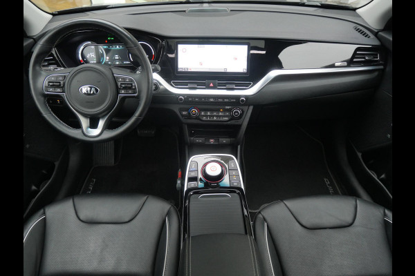 Kia e-Niro ExecutiveLine 64 kWh | Cruise | Clima | Camera | Carplay | Navi | Schuif-kanteldak | Stoelverwarming-ventilatie | Keyless |