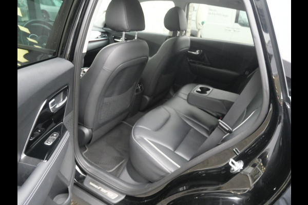 Kia e-Niro ExecutiveLine 64 kWh | Cruise | Clima | Camera | Carplay | Navi | Schuif-kanteldak | Stoelverwarming-ventilatie | Keyless |
