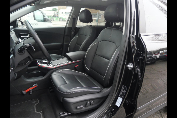 Kia e-Niro ExecutiveLine 64 kWh | Cruise | Clima | Camera | Carplay | Navi | Schuif-kanteldak | Stoelverwarming-ventilatie | Keyless |