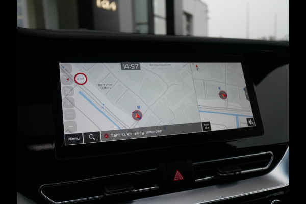 Kia e-Niro ExecutiveLine 64 kWh | Cruise | Clima | Camera | Carplay | Navi | Schuif-kanteldak | Stoelverwarming-ventilatie | Keyless |