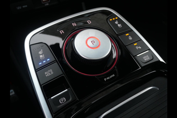 Kia e-Niro ExecutiveLine 64 kWh | Cruise | Clima | Camera | Carplay | Navi | Schuif-kanteldak | Stoelverwarming-ventilatie | Keyless |