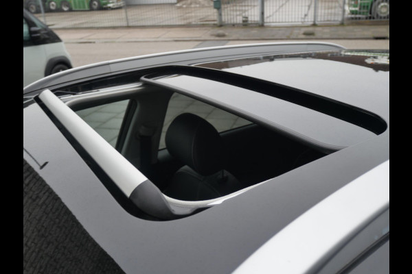 Kia e-Niro ExecutiveLine 64 kWh | Cruise | Clima | Camera | Carplay | Navi | Schuif-kanteldak | Stoelverwarming-ventilatie | Keyless |