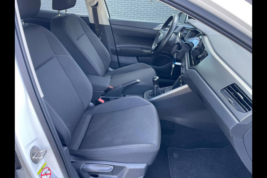 Volkswagen Polo 1.0 TSI Comfortline / navigatie / parkeerhulp / CarPlay