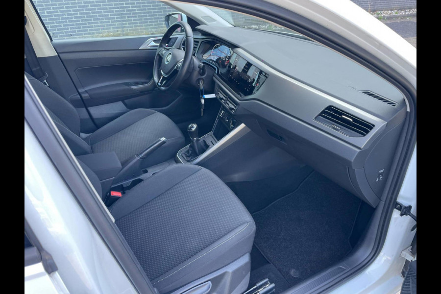 Volkswagen Polo 1.0 TSI Comfortline / navigatie / parkeerhulp / CarPlay