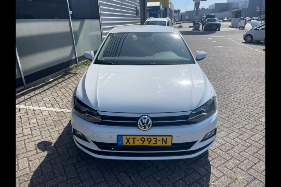 Volkswagen Polo 1.0 TSI Comfortline / navigatie / parkeerhulp / CarPlay