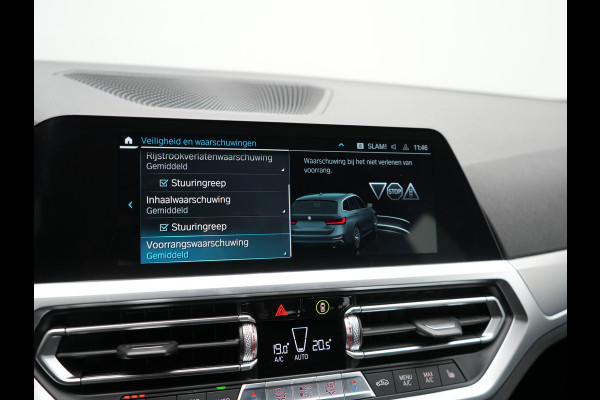 BMW 3 Serie Touring 330e xDrive Sportline Plug In Hybrid 293pk Dealer O.H PHEV | Adaptive Cruise | Laser LED | Head Up | Camera | Lederen Sportstoelen Verwarmd | Keyless | M-Sportstuur Verwarmd | Navigatie | Blis | Virtual | DAB |