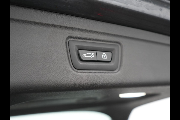 BMW 3 Serie Touring 330e xDrive Sportline Plug In Hybrid 293pk Dealer O.H PHEV | Adaptive Cruise | Laser LED | Head Up | Camera | Lederen Sportstoelen Verwarmd | Keyless | M-Sportstuur Verwarmd | Navigatie | Blis | Virtual | DAB |