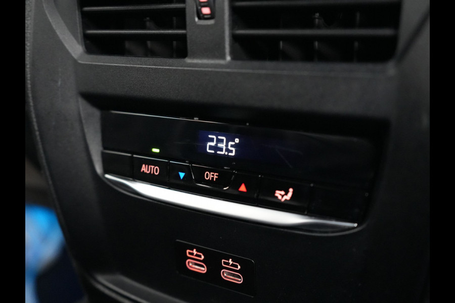 BMW 3 Serie Touring 330e xDrive Sportline Plug In Hybrid 293pk Dealer O.H PHEV | Adaptive Cruise | Laser LED | Head Up | Camera | Lederen Sportstoelen Verwarmd | Keyless | M-Sportstuur Verwarmd | Navigatie | Blis | Virtual | DAB |