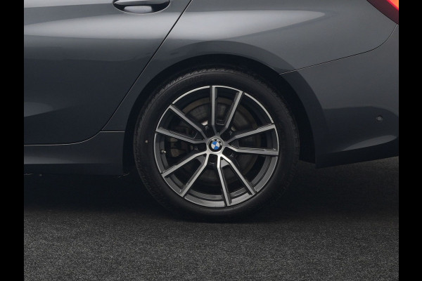BMW 3 Serie Touring 330e xDrive Sportline Plug In Hybrid 293pk Dealer O.H PHEV | Adaptive Cruise | Laser LED | Head Up | Camera | Lederen Sportstoelen Verwarmd | Keyless | M-Sportstuur Verwarmd | Navigatie | Blis | Virtual | DAB |