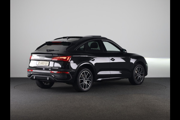 Audi Q5 Sportback 50 TFSI e S edition 299pk | Panoramadak | Trekhaak | Verwarmbare voorstoelen | Adpatieve cruise controle | Matrix koplampen | Navigatie