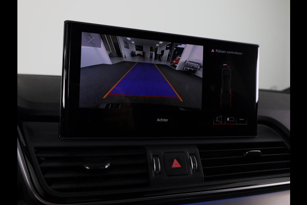 Audi Q5 Sportback 50 TFSI e S edition 299pk | Panoramadak | Trekhaak | Verwarmbare voorstoelen | Adpatieve cruise controle | Matrix koplampen | Navigatie