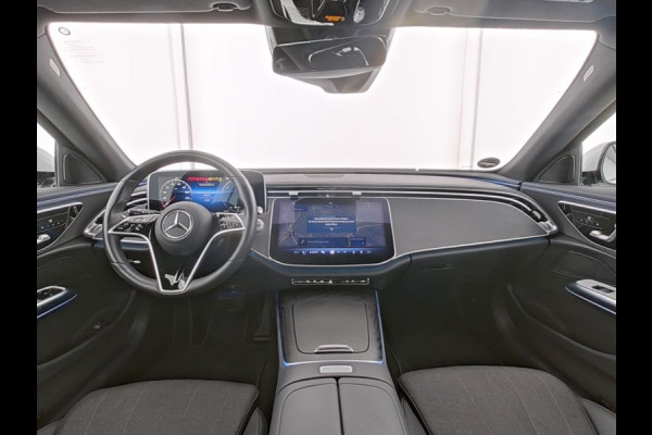 Mercedes-Benz E-Klasse Estate 300 e Luxury Line Plug-In Hybride Trekhaak | Rijassistentiepakket plus | Parkeerpakket met 360°-camera | Distronic | Sfeerverlichting. Inclusief 24 maanden MB Certified garantie voor Europa.